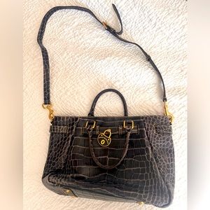 Dooney & Bourke Purse